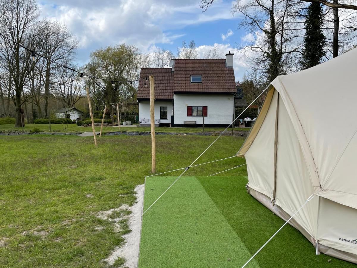 No Tempo Villa Knesselare Exteriör bild